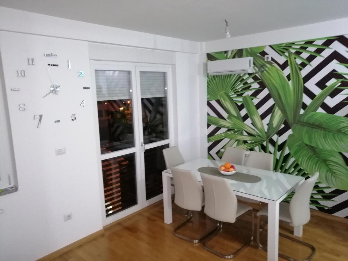 Butterfly Apartment Cacak Exterior photo